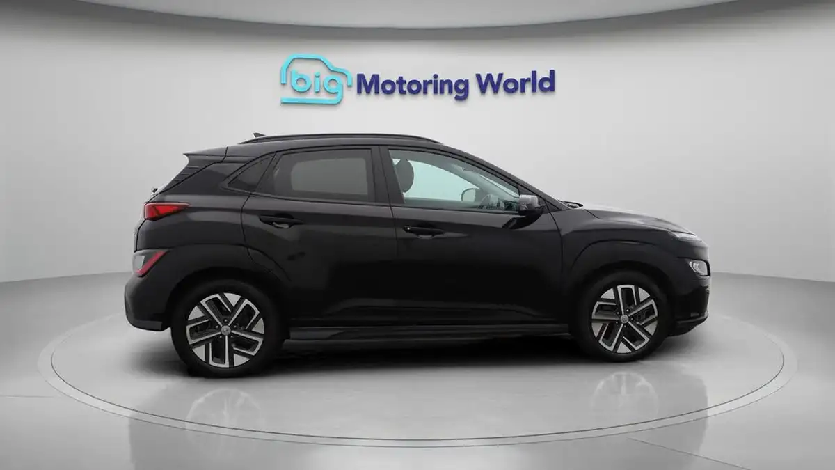 2021-hyundai-kona-e-premium-204ps-64kwh-7kw-obc-big-8