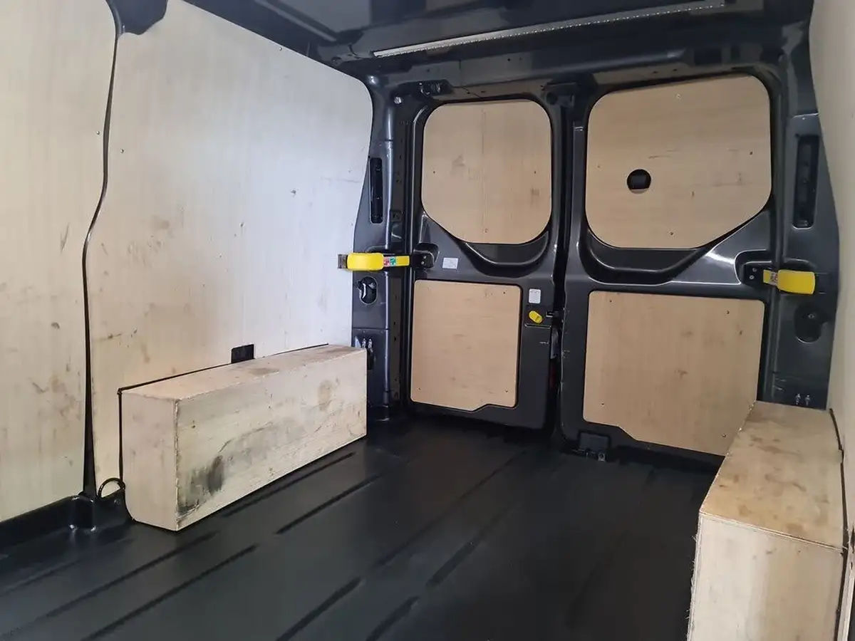 2023-ford-transit-custom-20tdci-300-l1h1-limited-130pseu6d-panel-van-1997cc-big-6