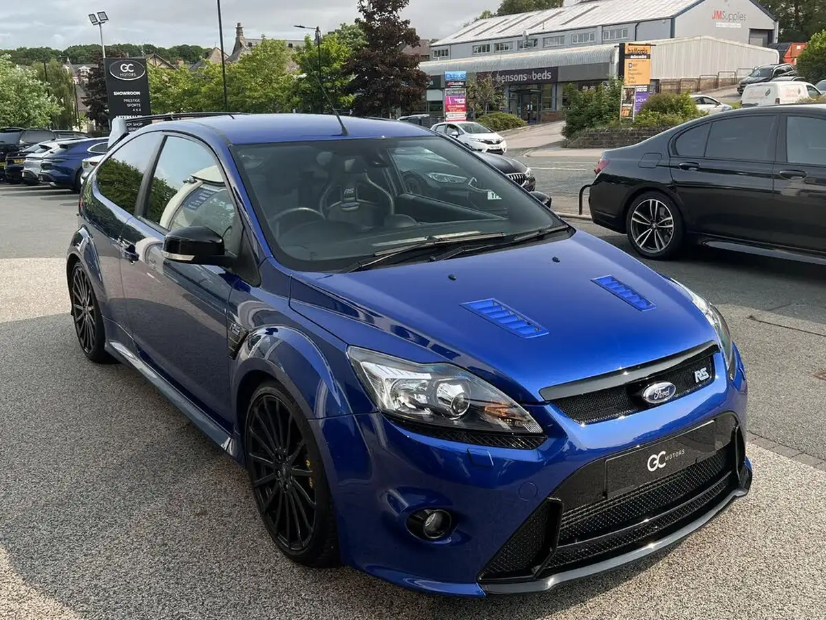 2010-ford-focus-25-rs-big-8