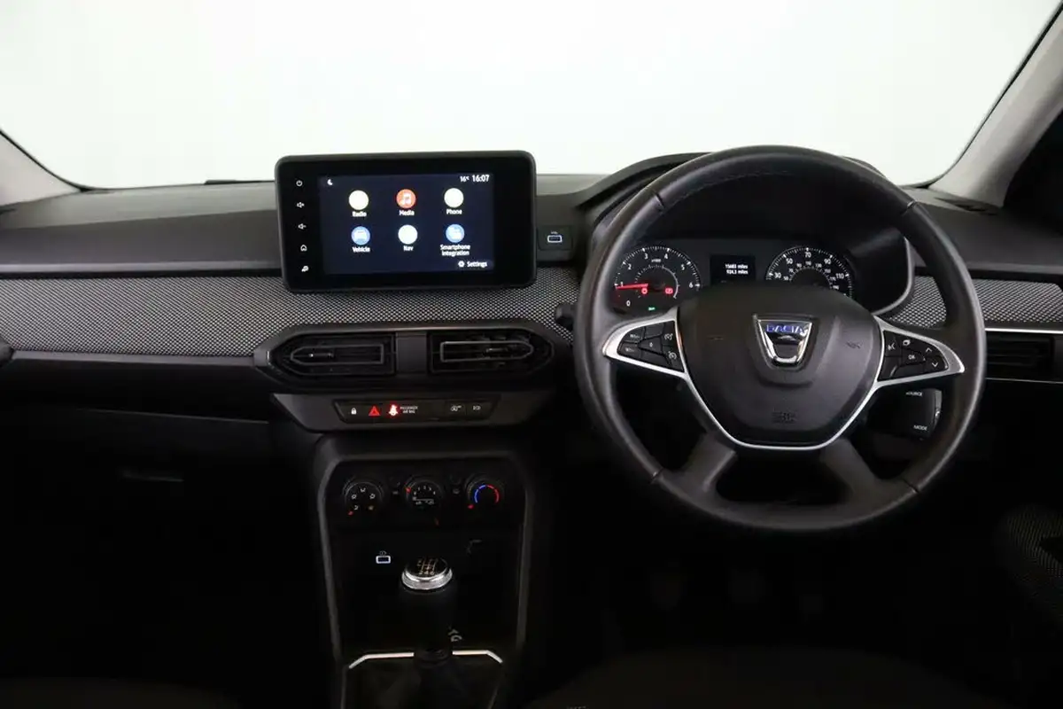 2022-dacia-sandero-10-tce-comfort-90bhp-big-14