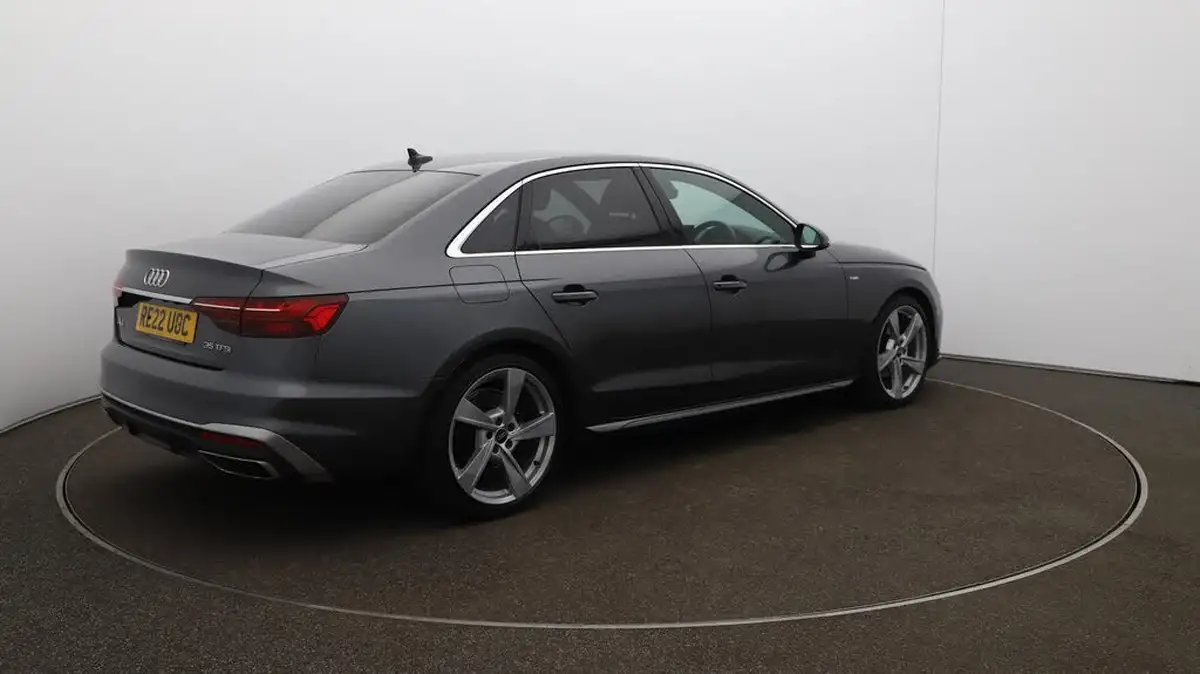 2022-audi-a4-20-35-tfsi-s-line-tronic-big-45