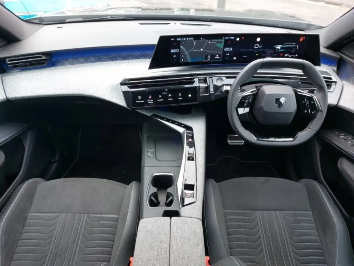 2024-peugeot-3008-suv-12-puretech-gt-136ps-hybrid-e-dsc6-big-2