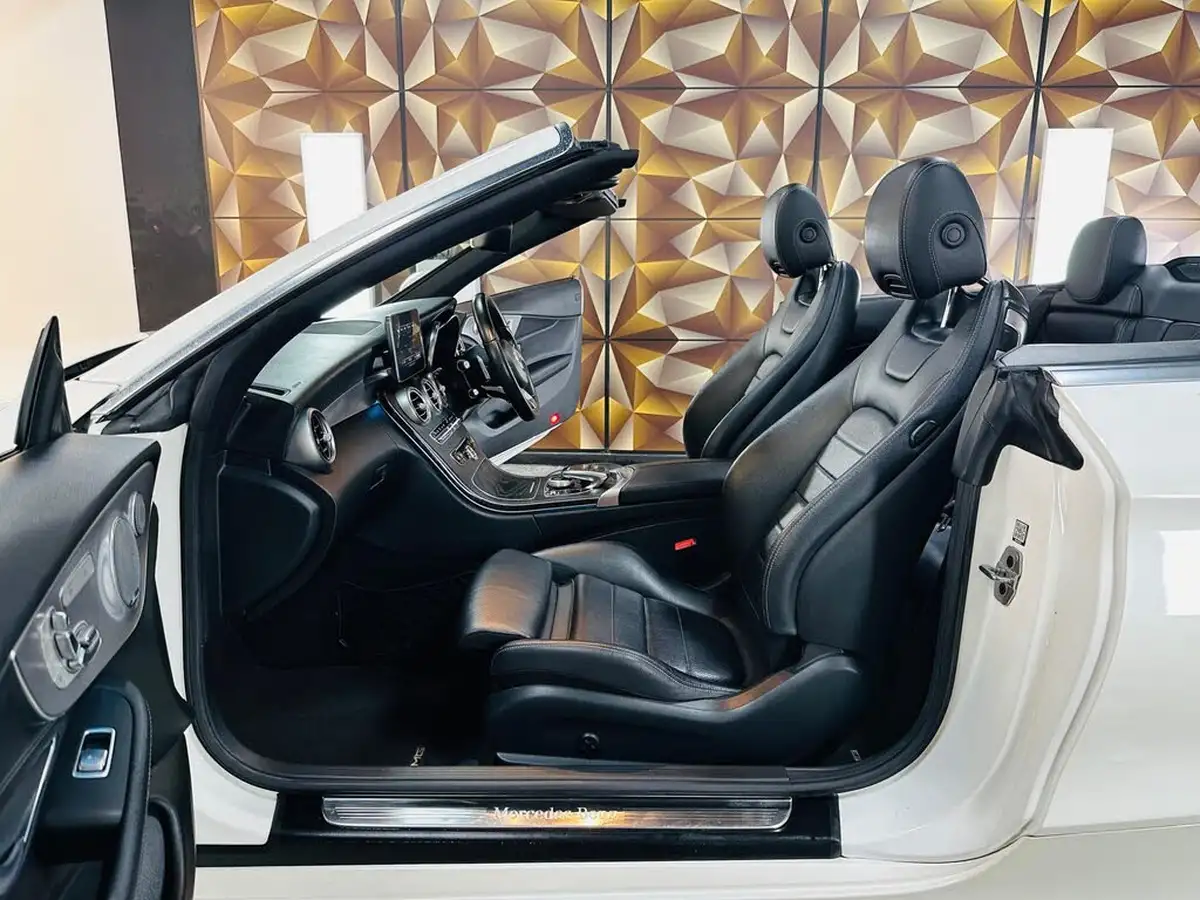 2018-mercedes-benz-c-class-21d-c220d-amg-line-premium-plusss-cabriolet-2d-9g-tronic-plus-big-69