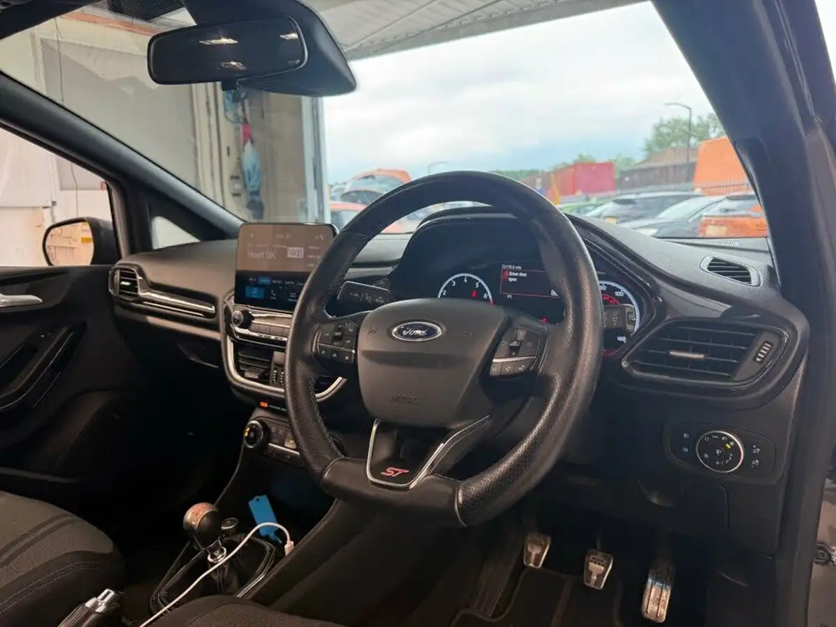 2018-ford-fiesta-15t-st-2-3d-big-15