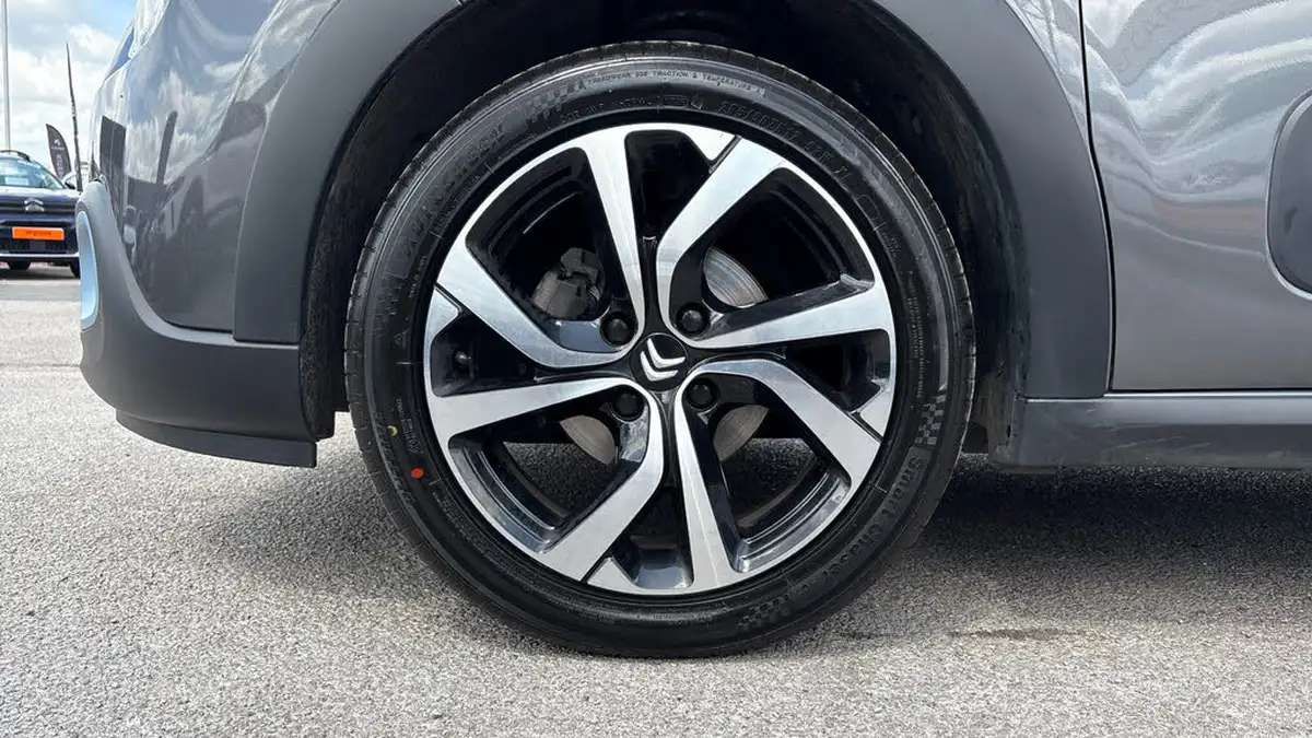 2023-citroen-c3-12-puretech-elle-83ps-ss-big-13