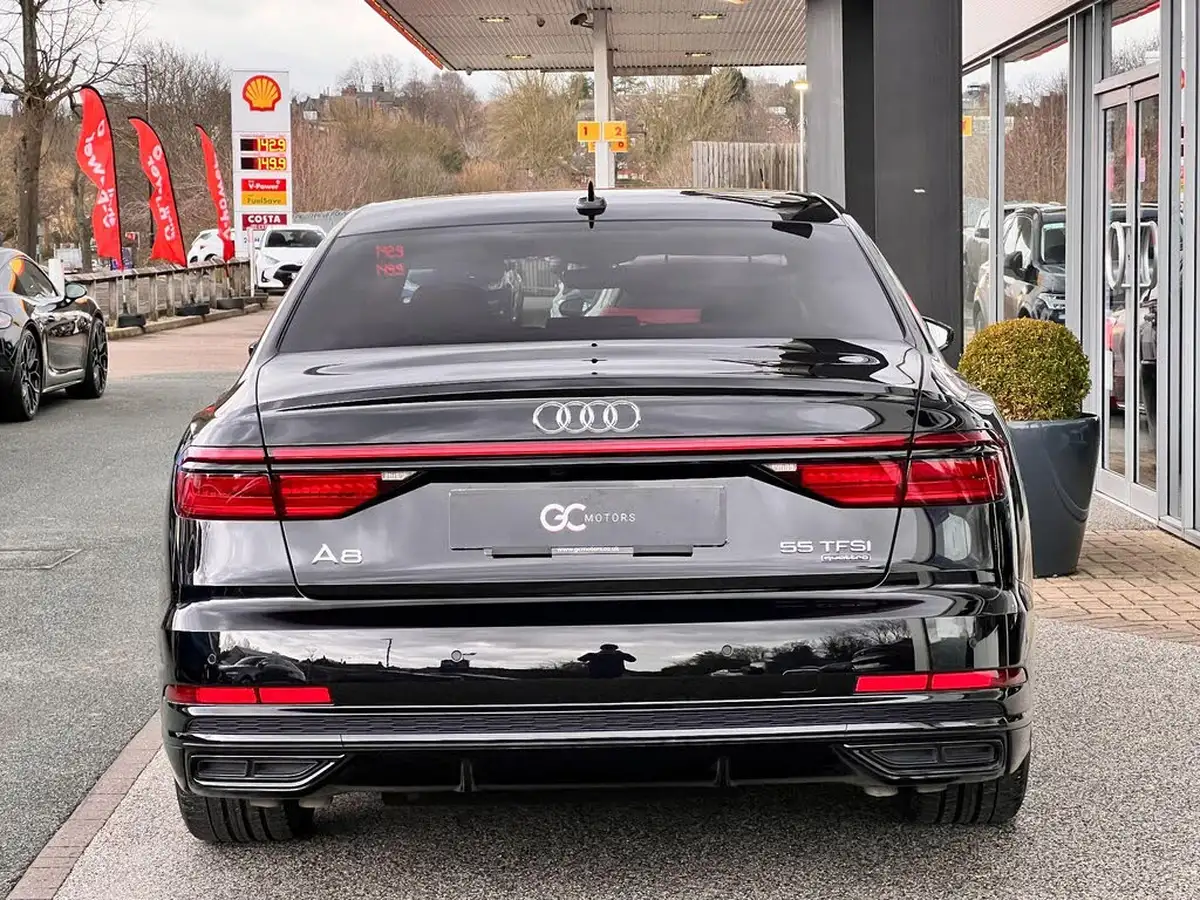 2021-audi-a8-30-55-tfsi-black-edition-big-5