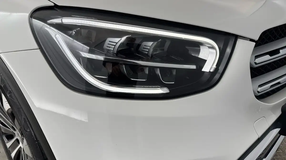 2020-mercedes-benz-glc-class-20d-glc220d-sport-big-26
