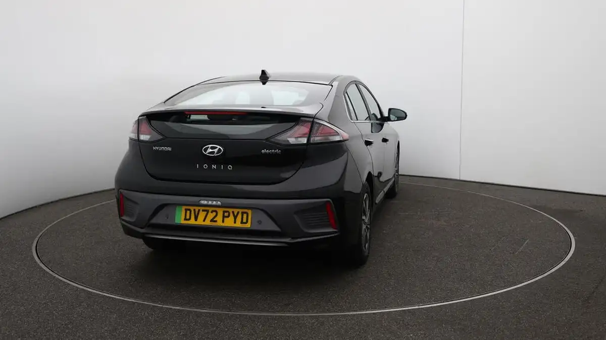 2022-hyundai-ioniq-e-premium-electric-big-50