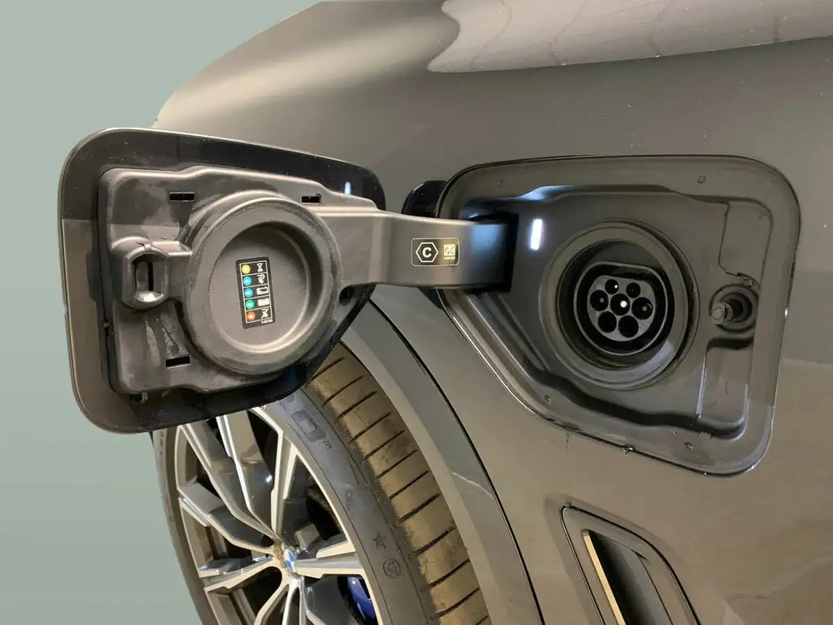 2020-bmw-x5-30-xdrive-45e-m-sport-big-38