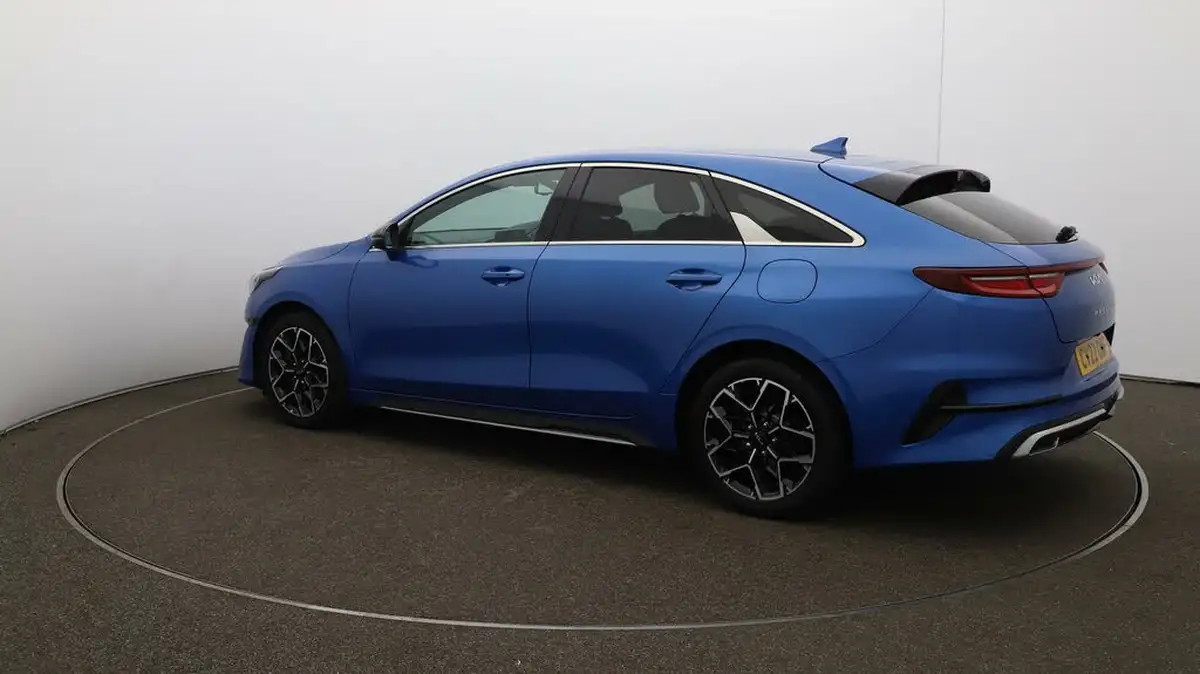 2022-kia-pro-ceed-15-t-gdi-gt-line-big-35