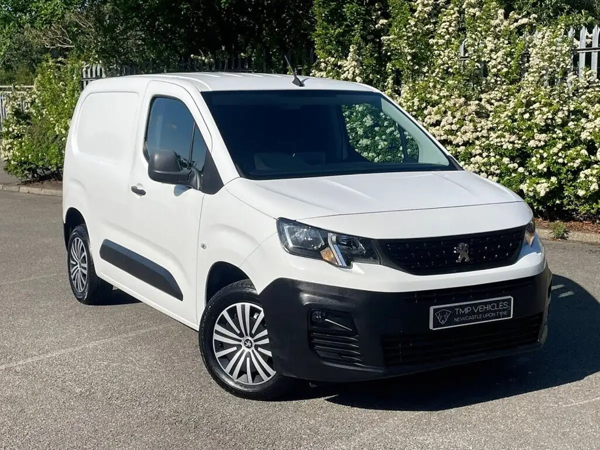 2019-peugeot-partner-16bluehdi-1000-professional-big-0
