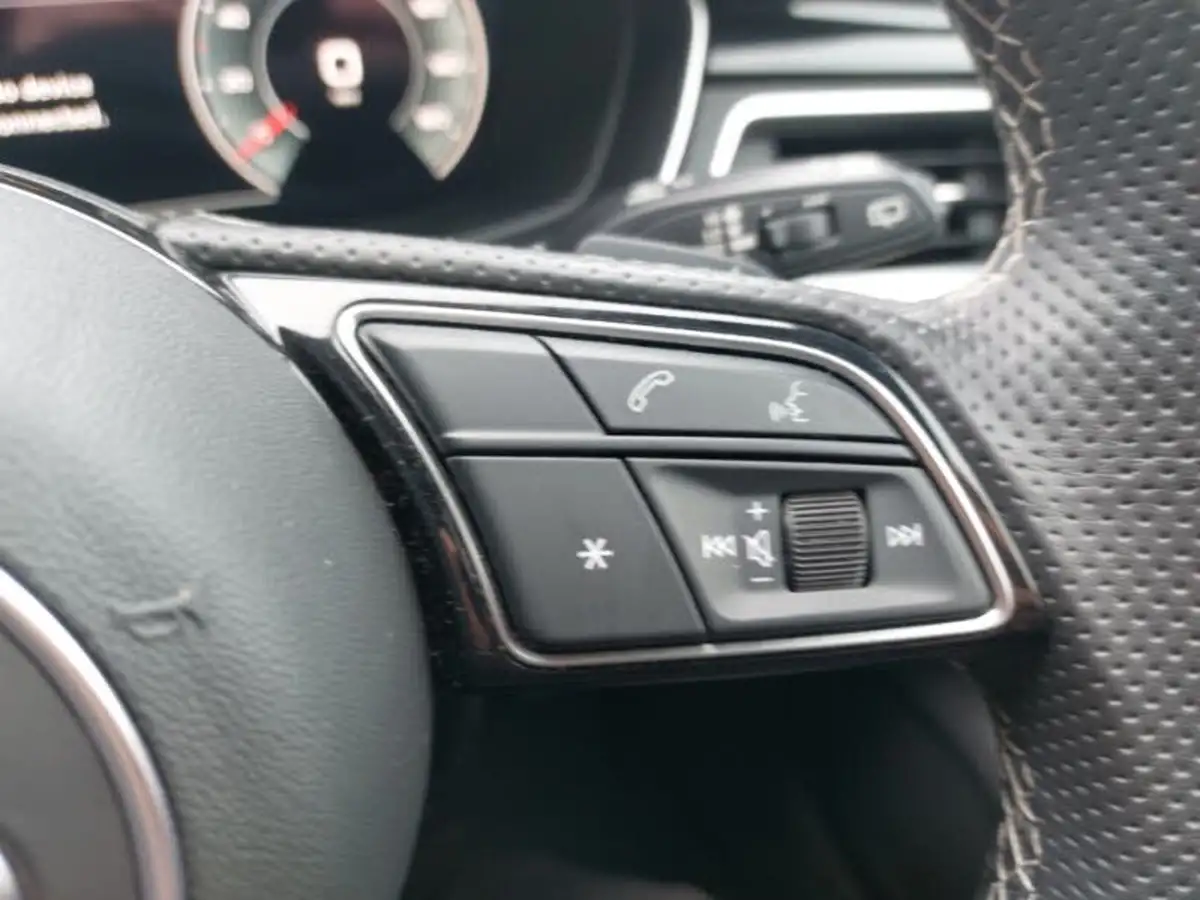 2022-audi-a4-avant-20-35-tfsi-s-line-tronic-big-17