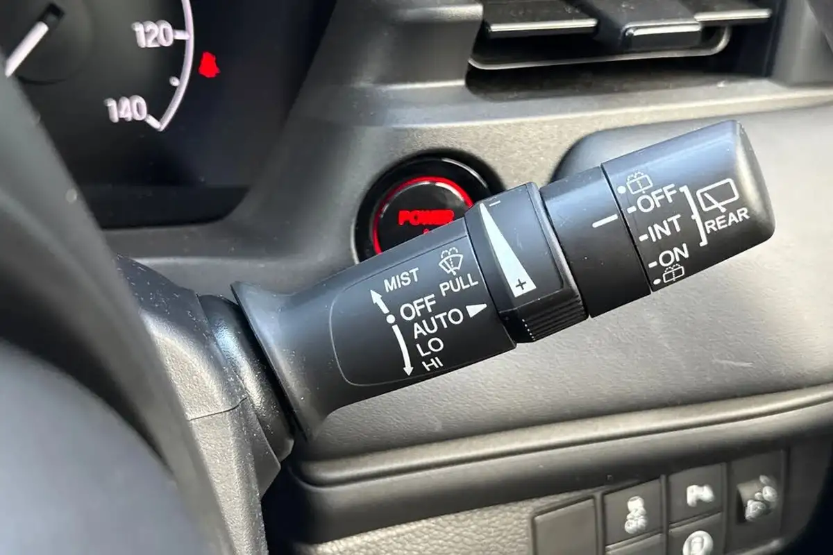 2024-honda-hr-v-15-i-mmd-elegance-big-28