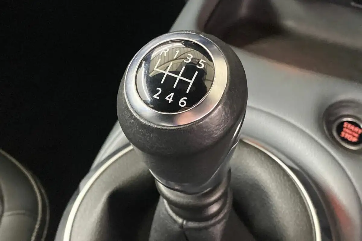 2020-nissan-juke-10-dig-t-tekna-117ps-big-30