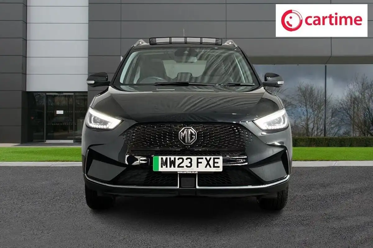 2023-mg-zs-suv-e-trophy-ev-156ps-long-range-big-4