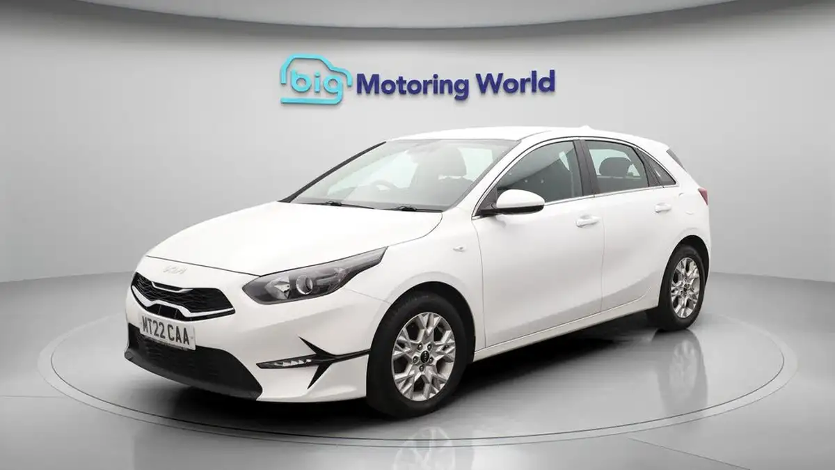 2021-kia-ceed-10-t-gdi-2-hatchback-big-3