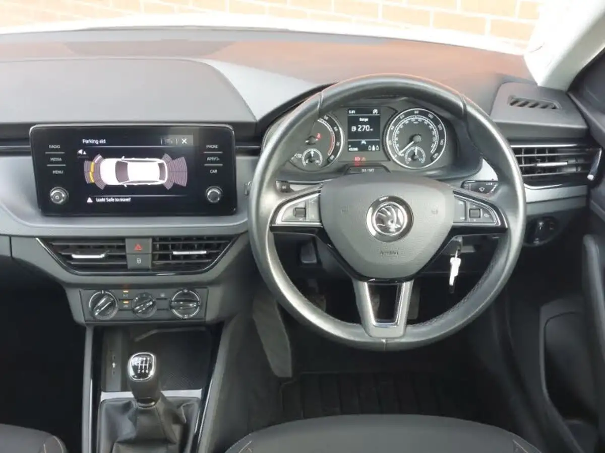 2020-skoda-scala-10-tsi-se-115ps-big-6