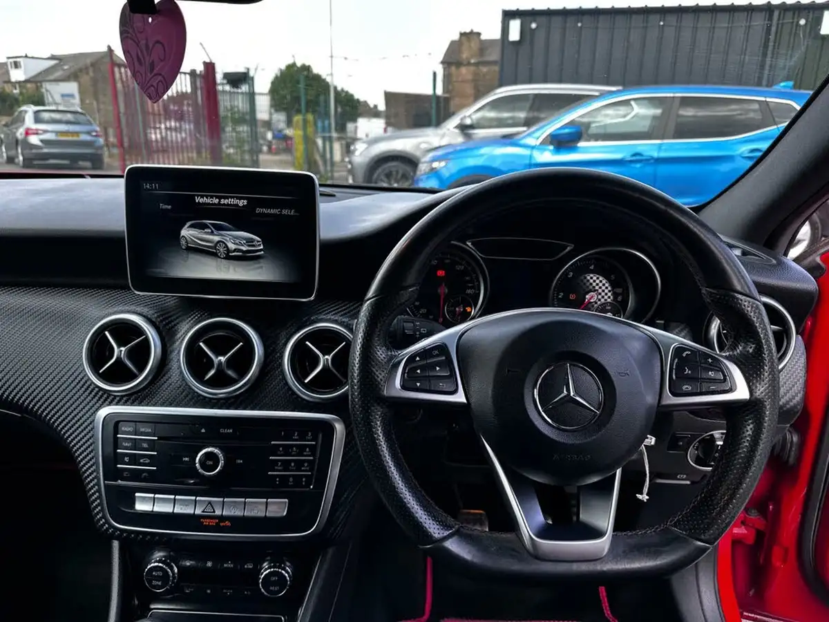 2015-mercedes-benz-a-class-15d-a180d-amg-line-ss-big-28