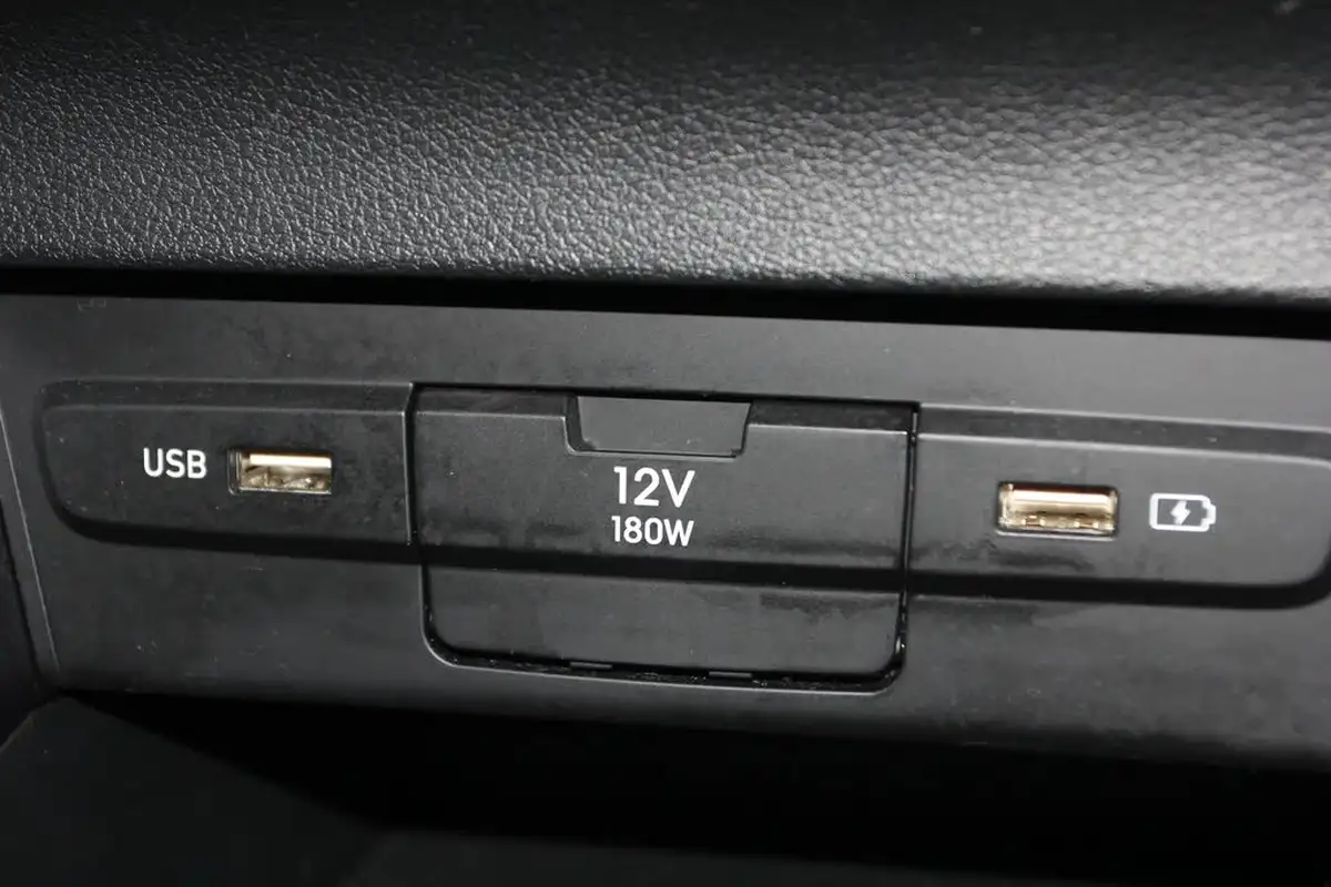 2021-hyundai-i20-10-t-gdi-premium-eclutch-imt-big-26