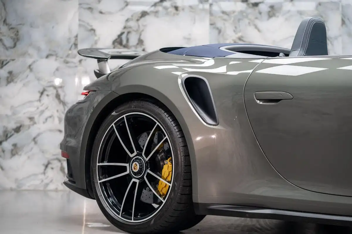 2023-porsche-911-38-turbo-s-awd-turbo-cabriolet-big-58