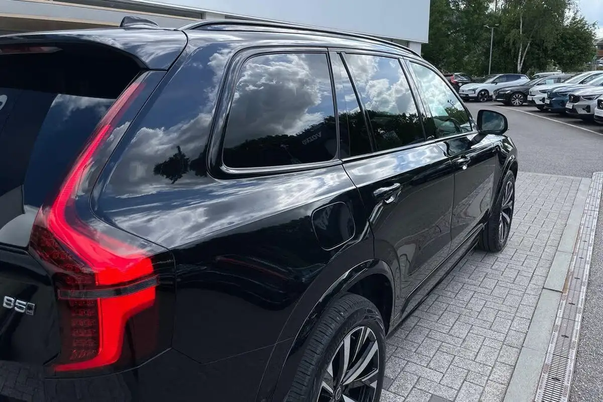 2025-volvo-xc90-20-b5-plus-big-14