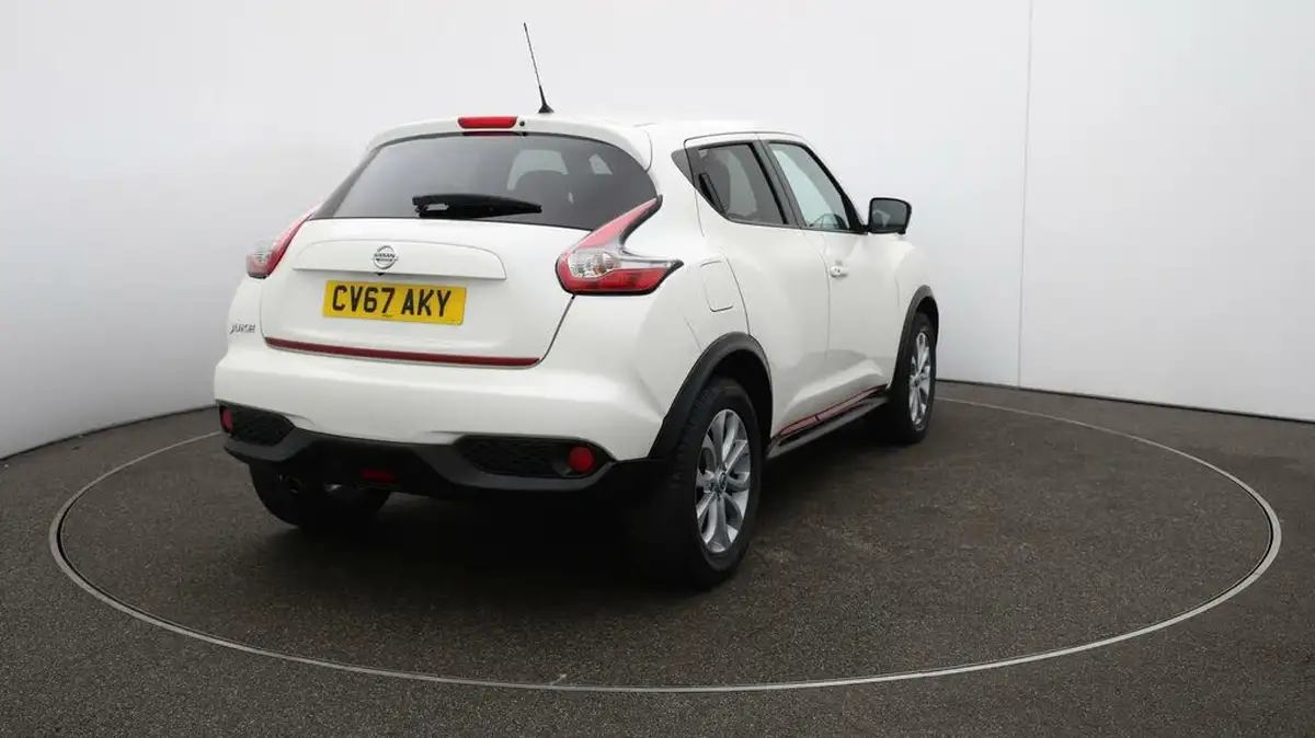 2017-nissan-juke-16-tekna-117ps-1598cc-xtronic-cvt-big-52