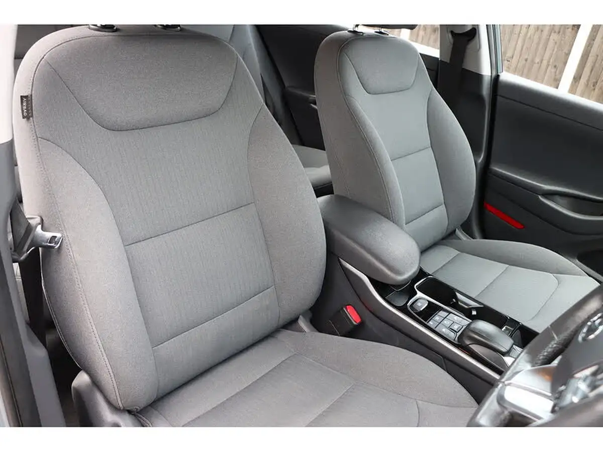 2021-hyundai-ioniq-e-premium-electric-100kw-big-28