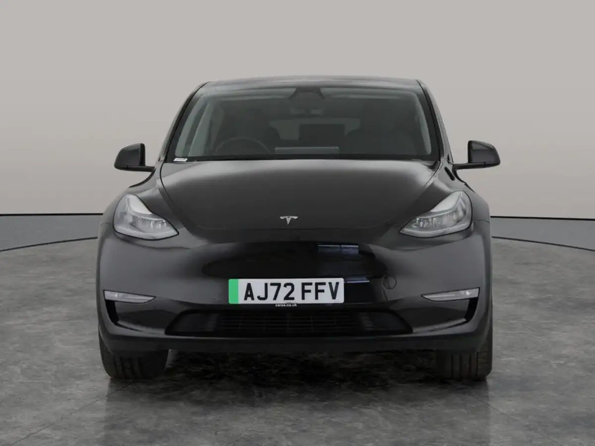 2022-tesla-model-y-e-long-range-big-8