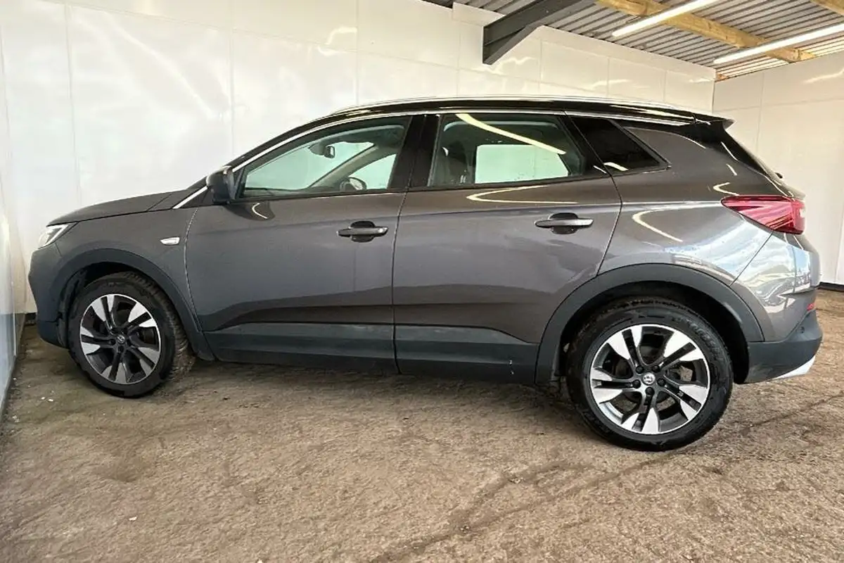 2019-vauxhall-grandland-x-12-sport-nav-big-4