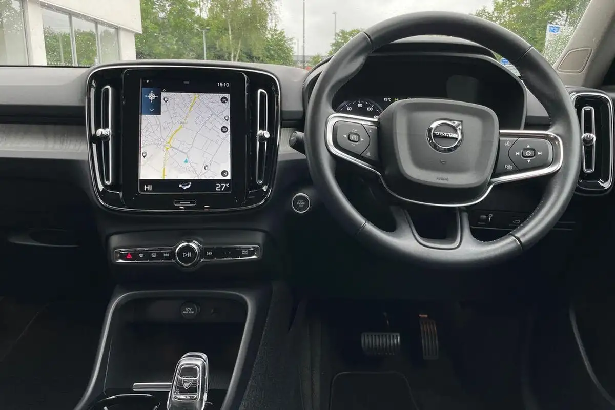 2021-volvo-xc40-15-t3-inscription-161bhp-auto-big-32