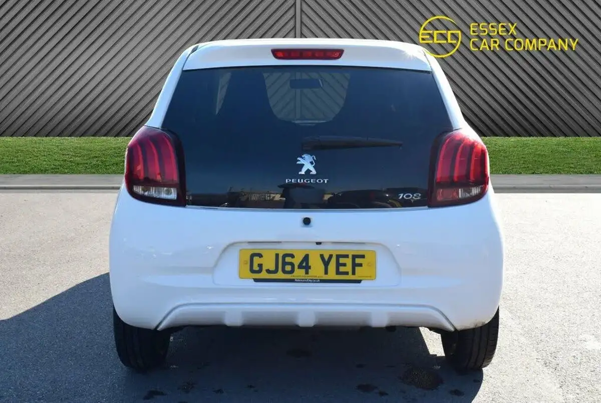 2015-peugeot-108-12-allure-top-5d-big-9