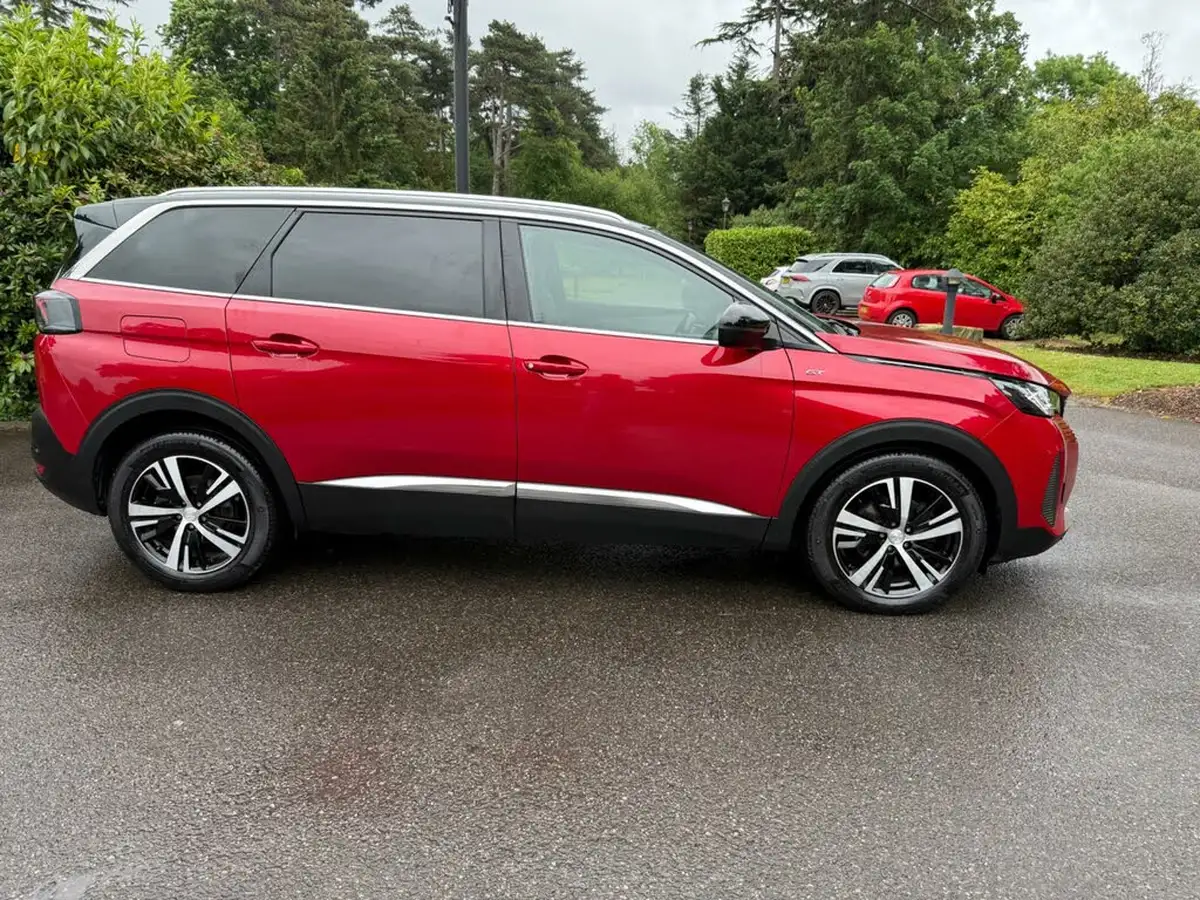 2021-peugeot-5008-suv-20-bluehdi-gt-177bhp-big-8