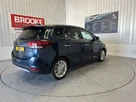 2017-kia-carens-17crdi-4-dct-small-4