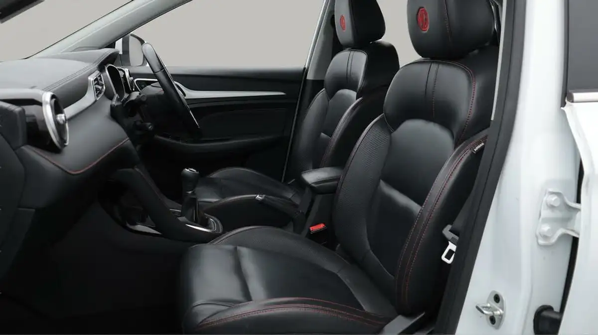 2021-mg-zs-suv-15-vti-tech-exclusive-big-14