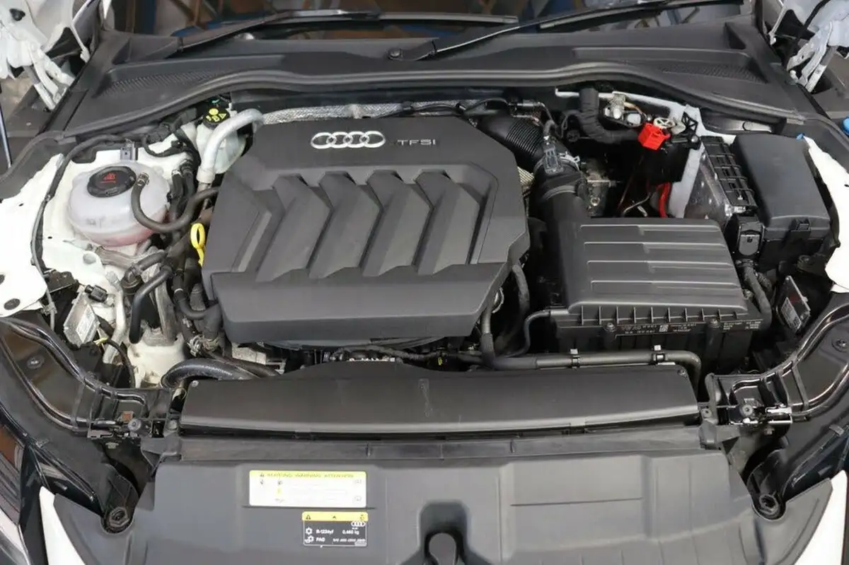 2019-audi-tt-coupe-20-40-tfsi-s-line-big-15