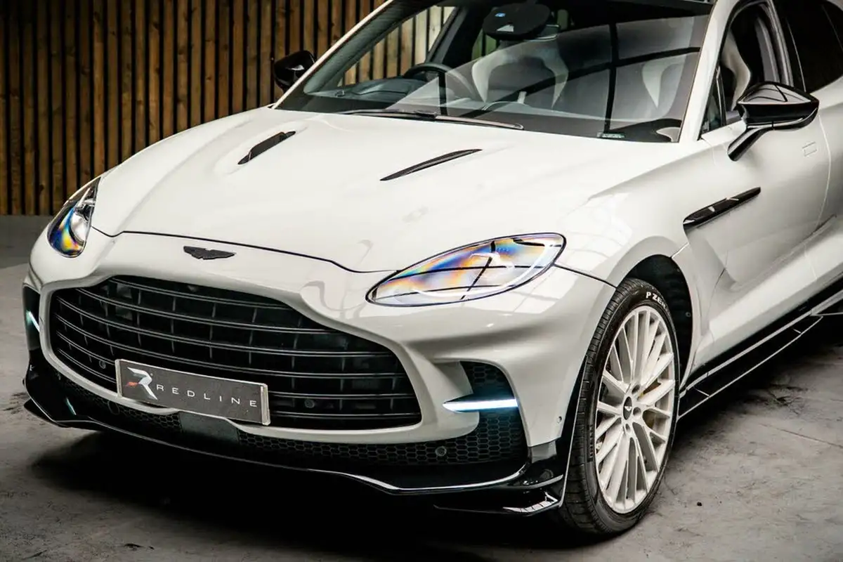 2022-aston-martin-dbx-40-v8-big-14