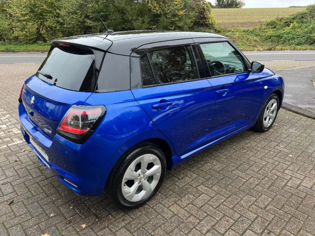 2024-suzuki-swift-12-motion-big-5
