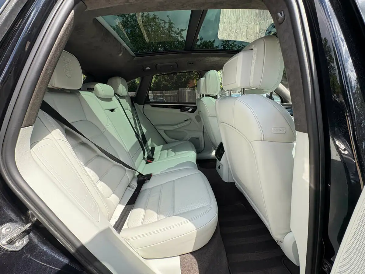 2015-porsche-macan-36-turbo-big-57