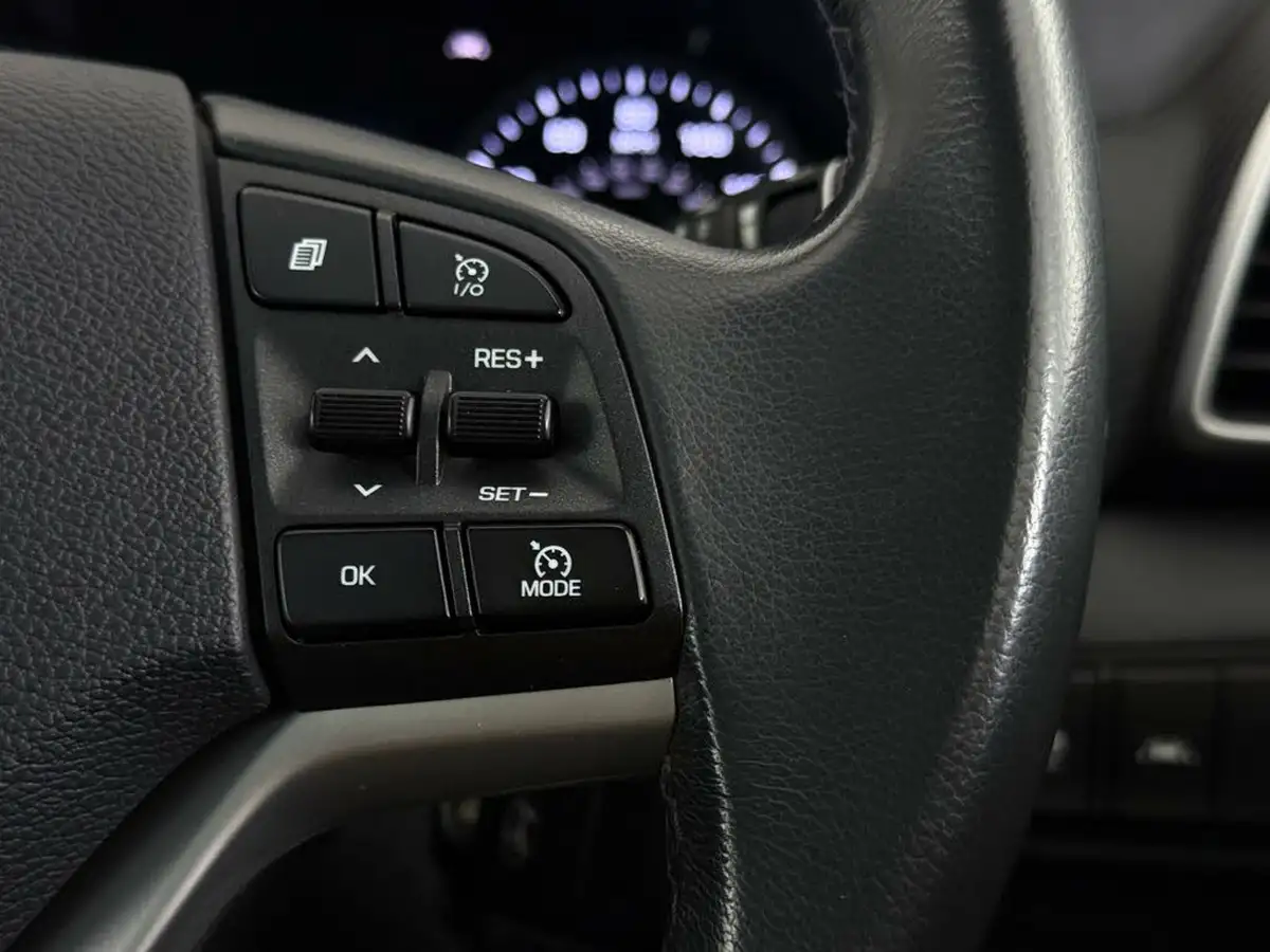 2020-hyundai-tucson-16-t-gdi-se-nav-dct-big-25