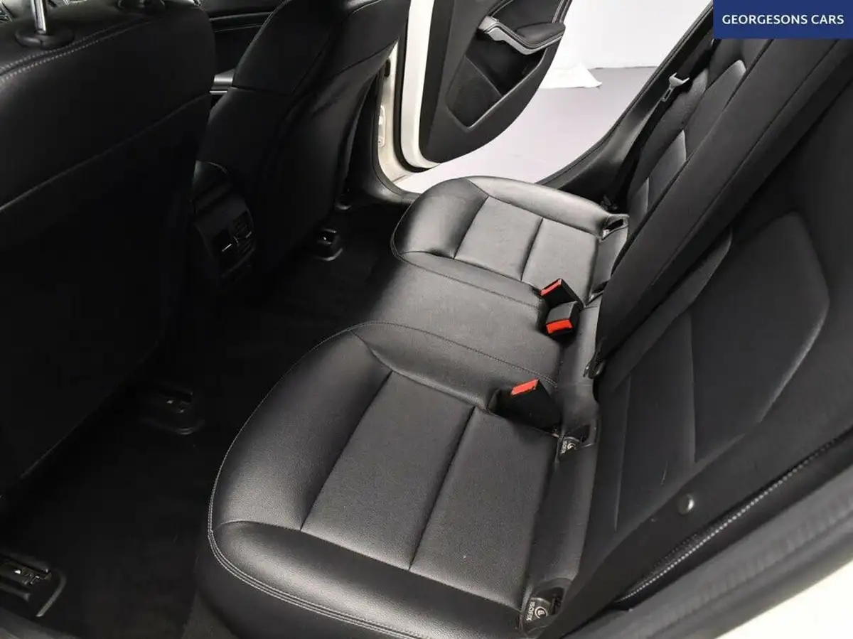 2018-mercedes-benz-gla-class-21d-gla-220d-sport-177ps-executivess-big-23