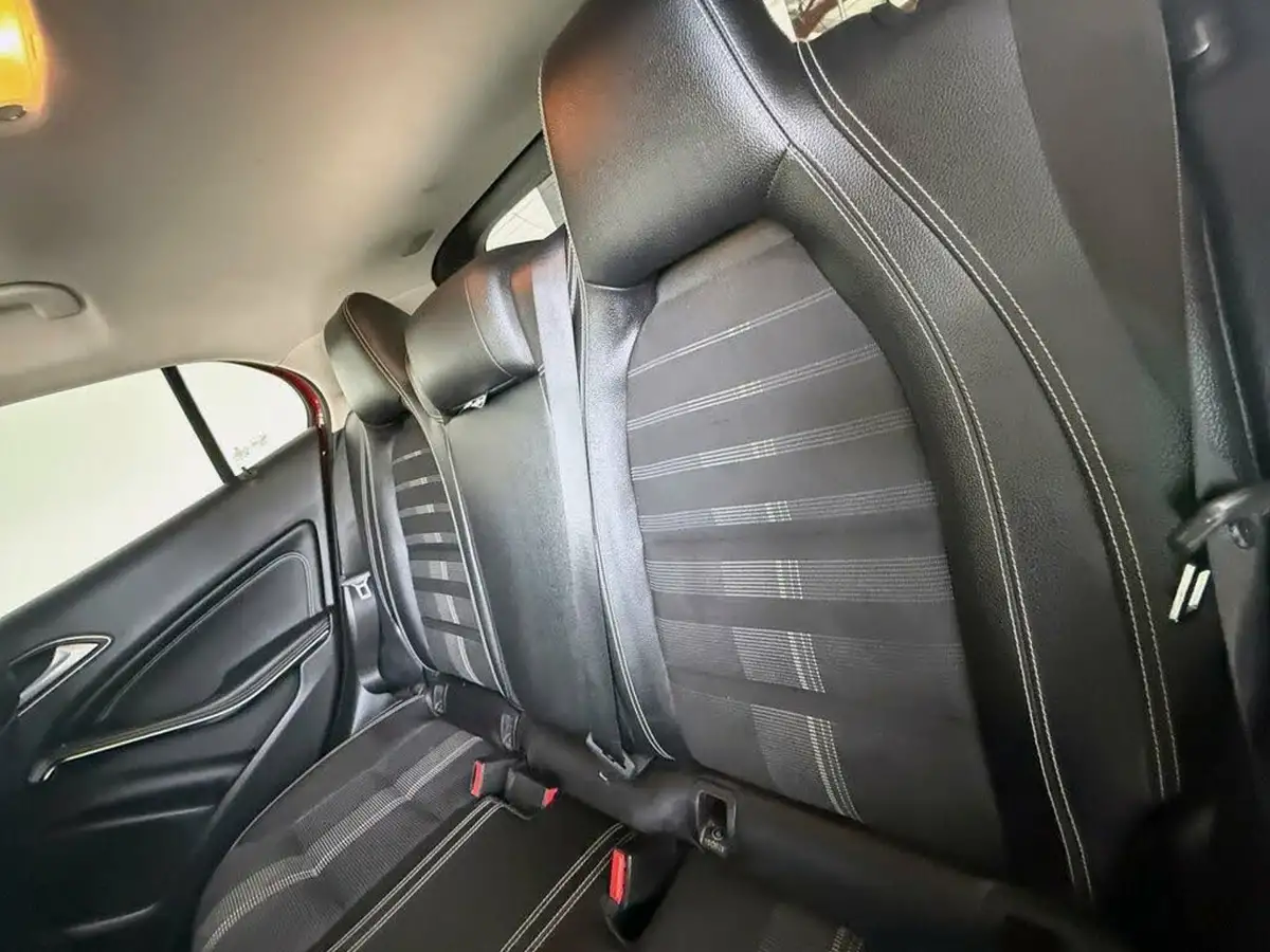 2020-mercedes-benz-gla-class-16-gla-180-urban-edition-7g-dct-big-18