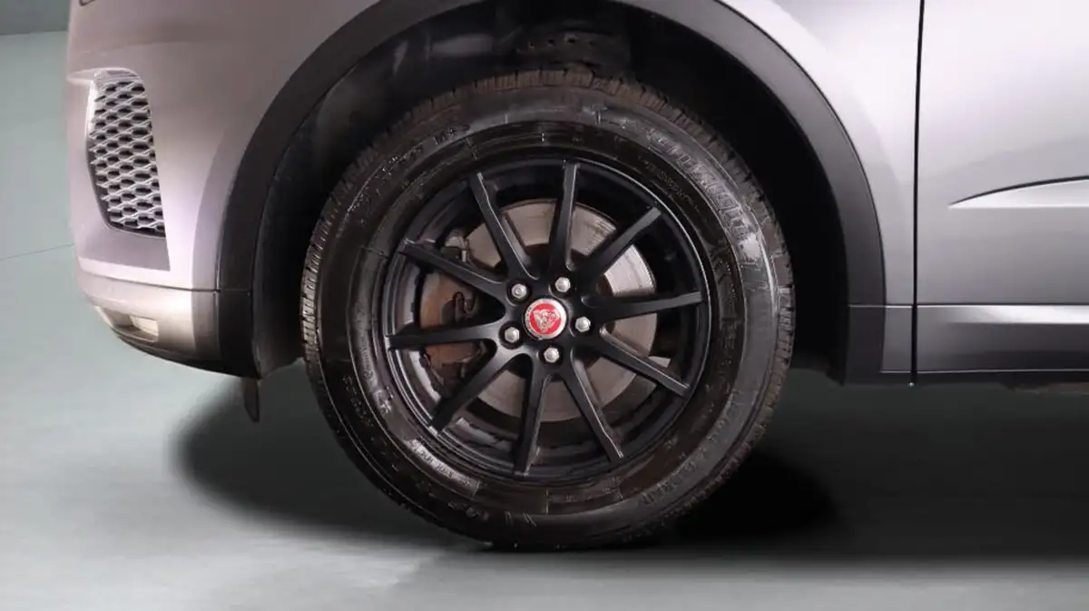 2019-jaguar-e-pace-20-i4d-r-dynamic-150ps-big-25