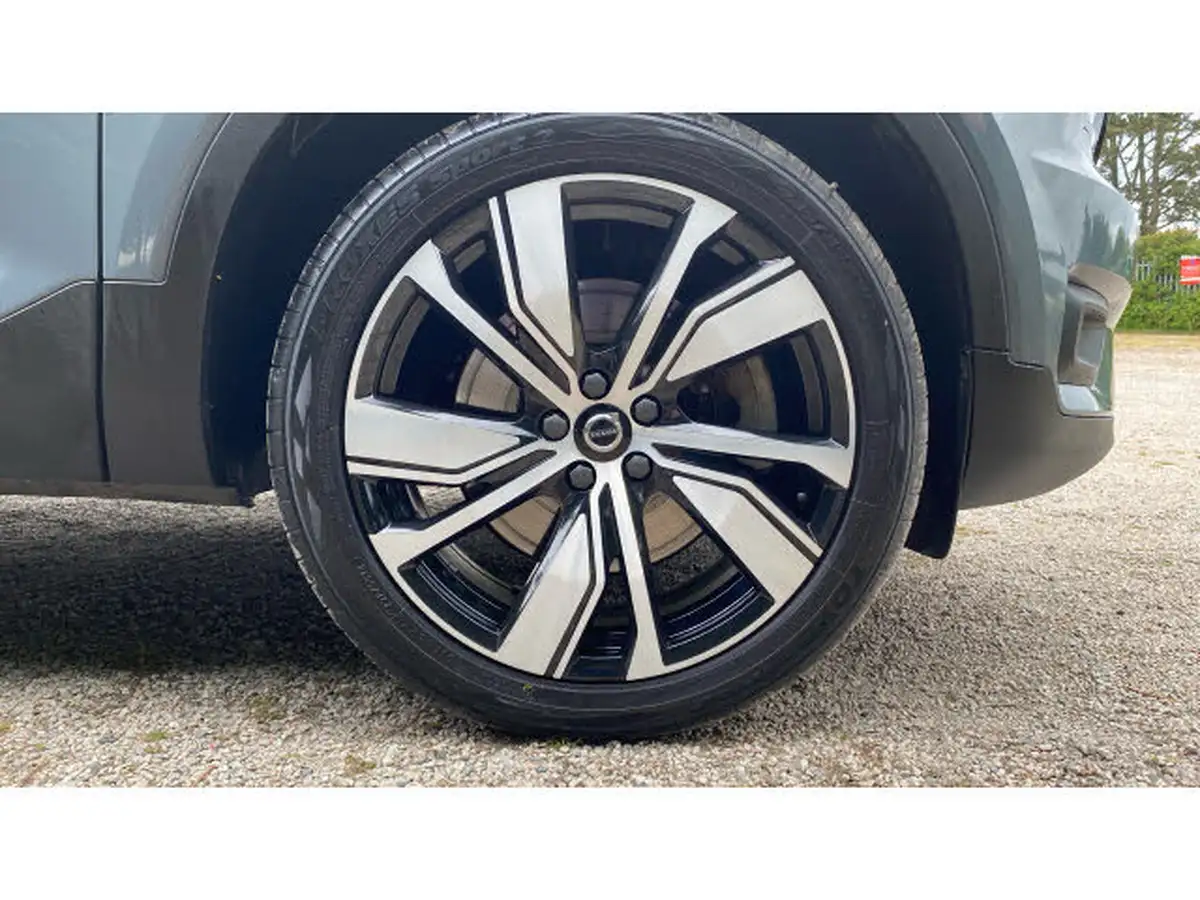2022-volvo-xc40-15-t5-r-design-pro-big-15