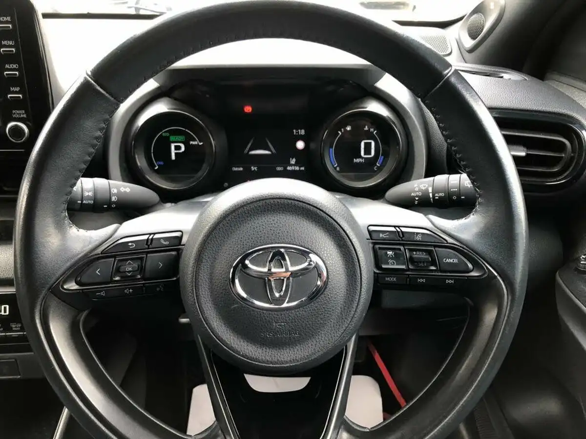 2021-toyota-yaris-15-vvt-i-launch-edition-big-34