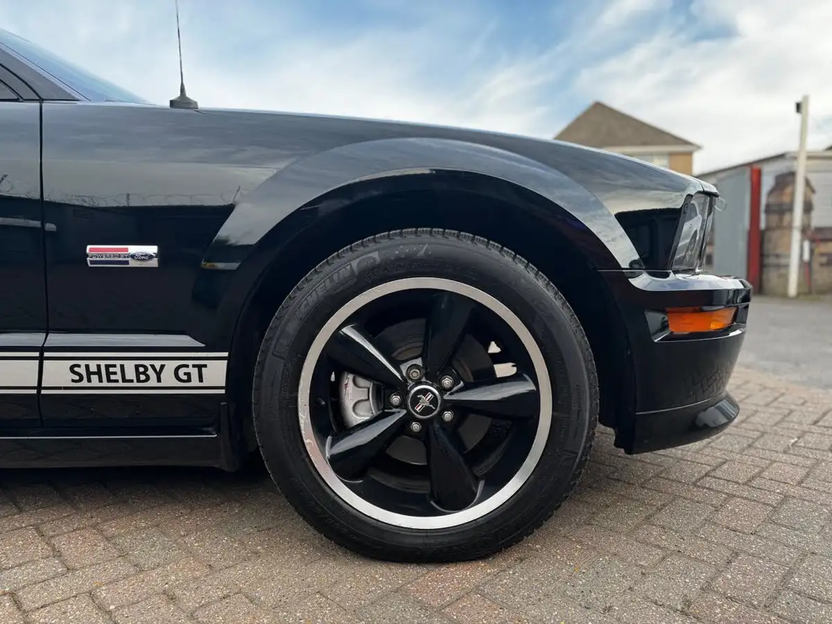 2007-ford-mustang-big-7