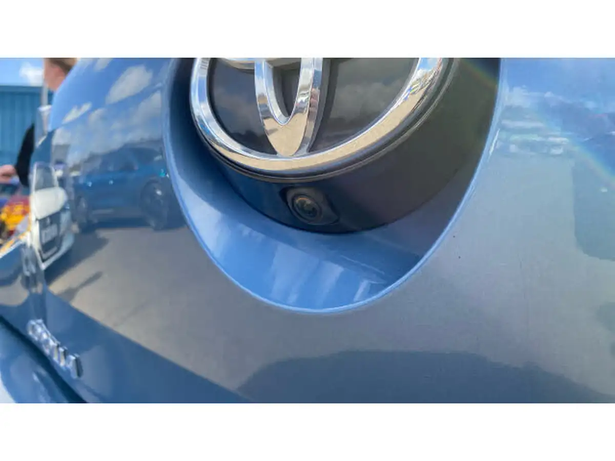 2019-toyota-corolla-12-vvt-i-icon-tech-trk-hatchback-big-38
