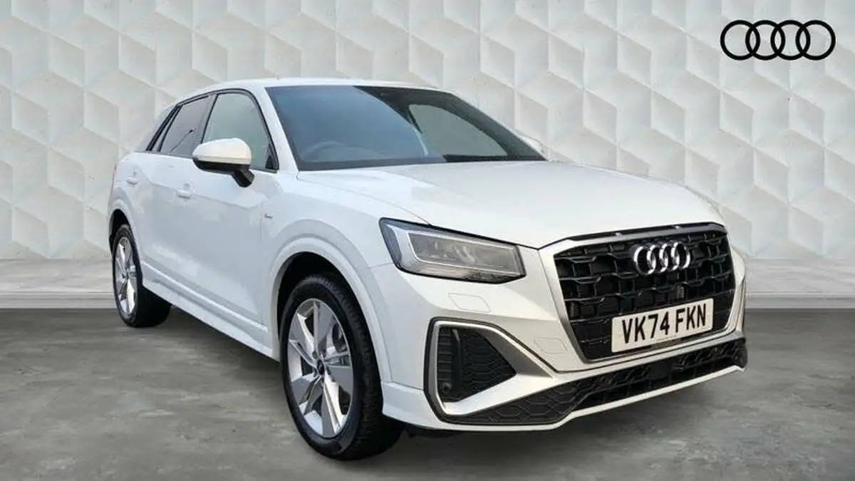 2024-audi-q2-15-35-tfsi-s-line-tronic-big-0