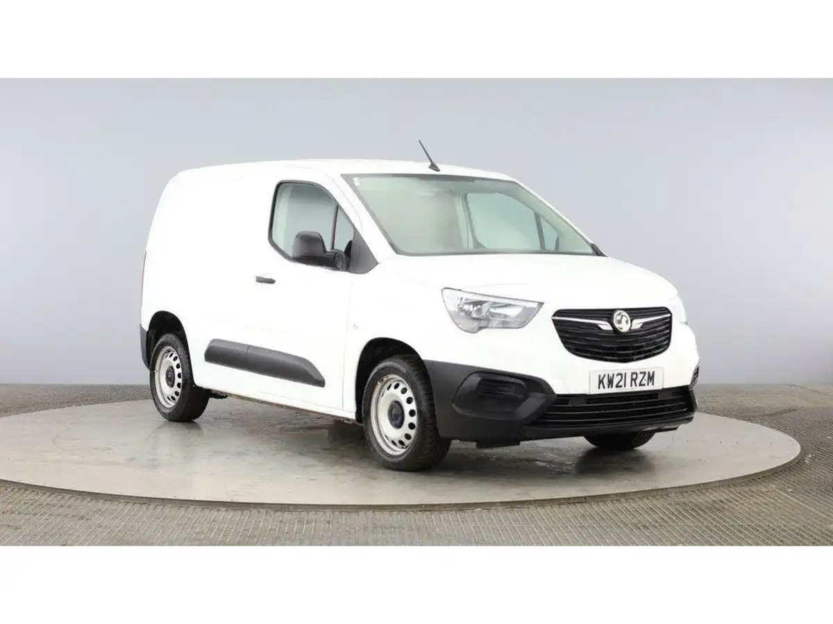 2021-vauxhall-combo-15cdti-dynamic-2300-100pseu6dt-l1h1-panel-big-0