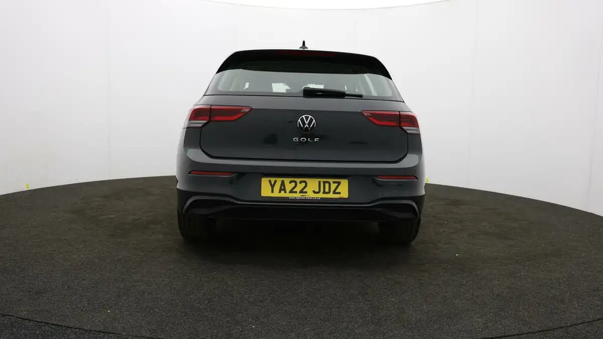 2022-volkswagen-golf-20tdi-life-hatchback-big-45