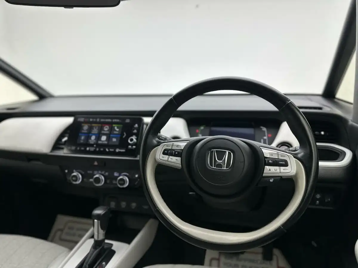 2020-honda-jazz-15-i-mmd-ex-big-22